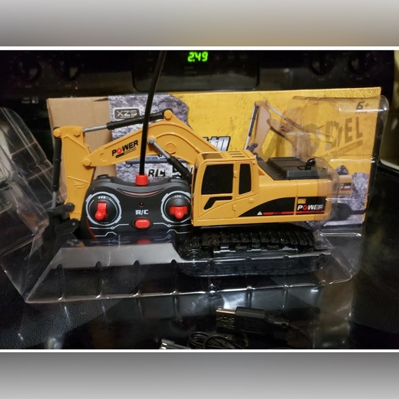 RC Excavator Plastic Backhoe Remote Control Digger Kids Hobby Toys NIB - Picture 10 of 12